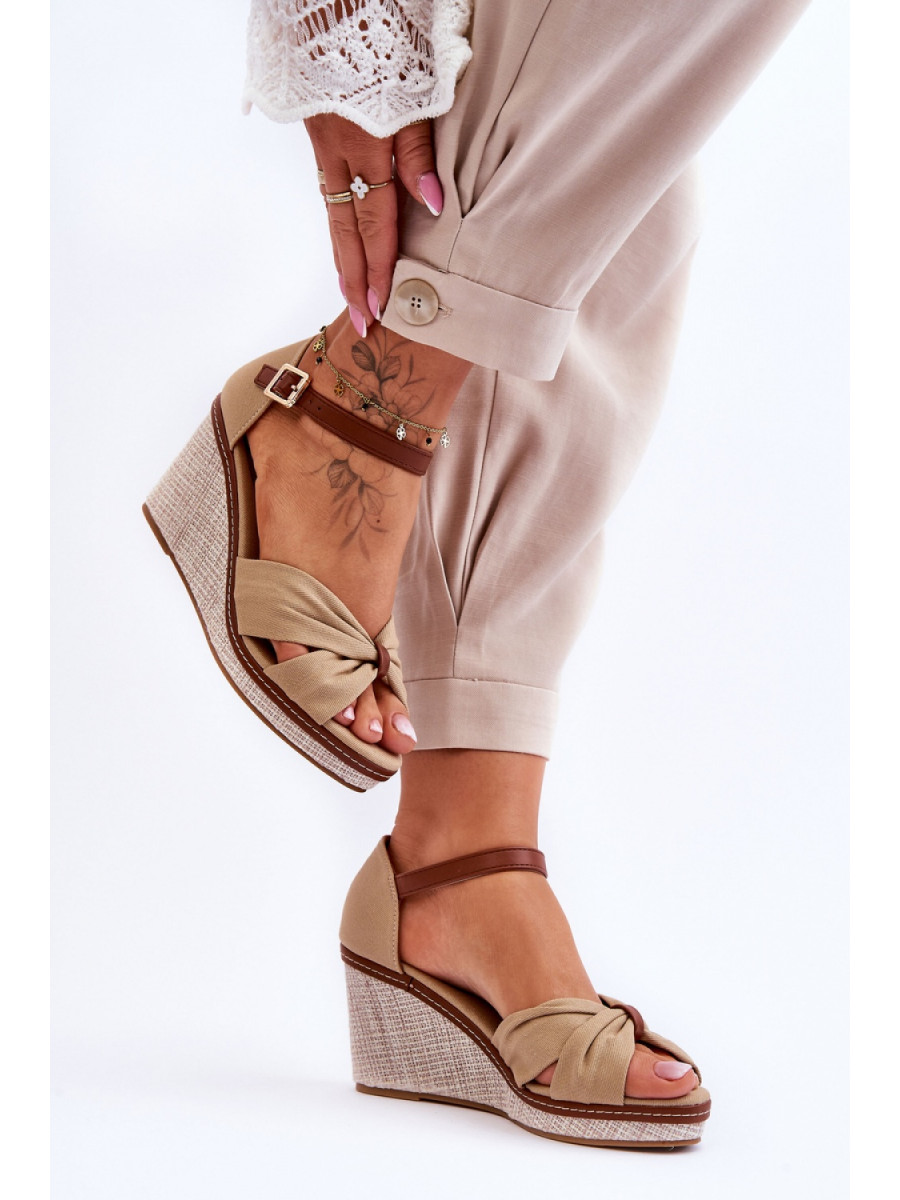 Cothurnes model 179861 Step in style
