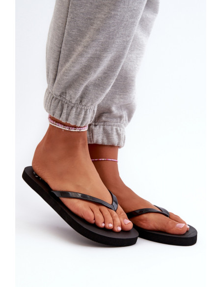 Tongs model 198607 Step in style
