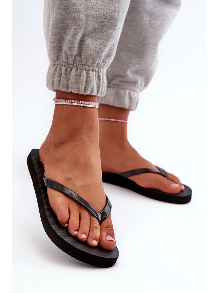Tongs model 198607 Step in style