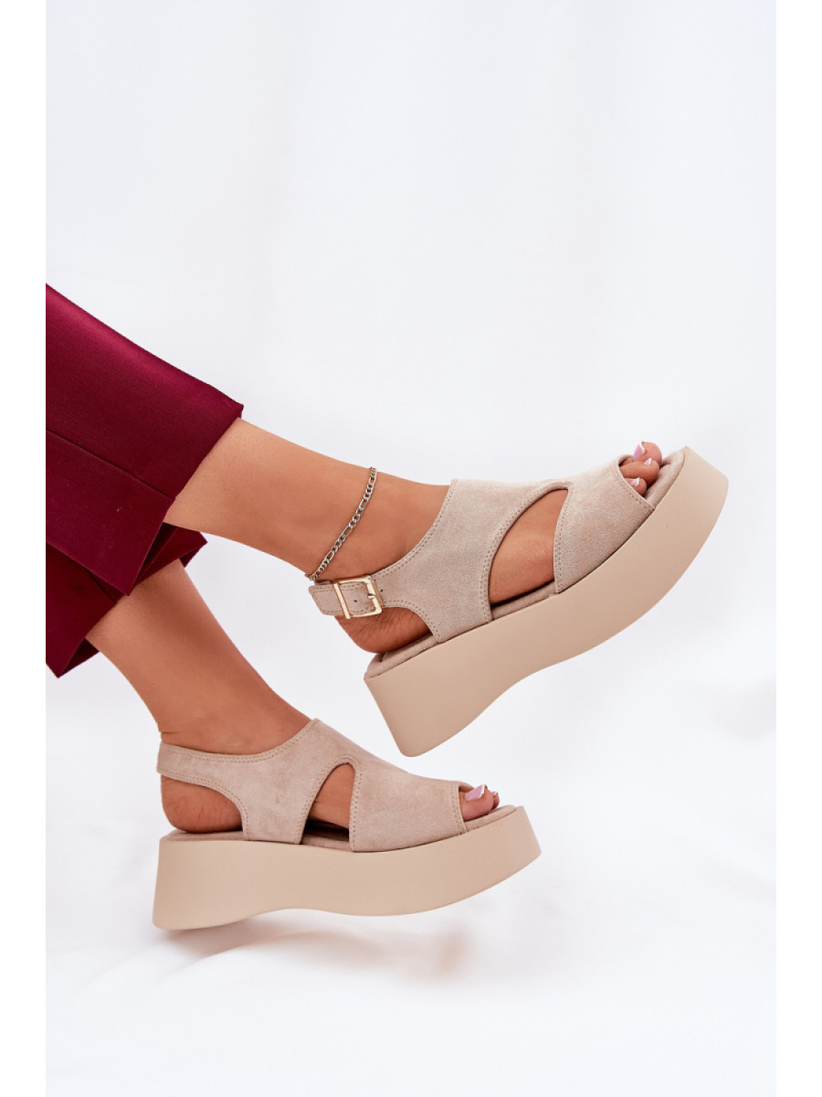 Cothurnes model 209903 Step in style