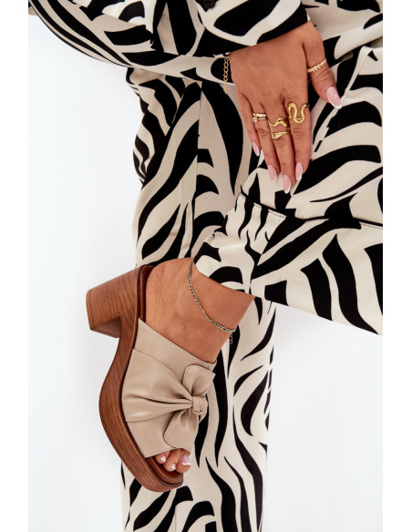 Clacquettes model 209935 Step in style