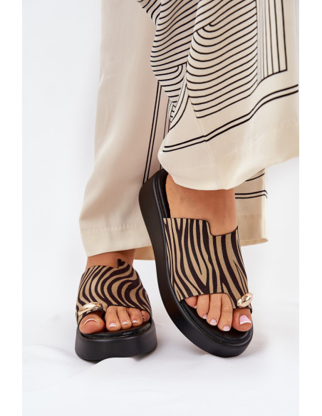 Clacquettes model 209951 Step in style