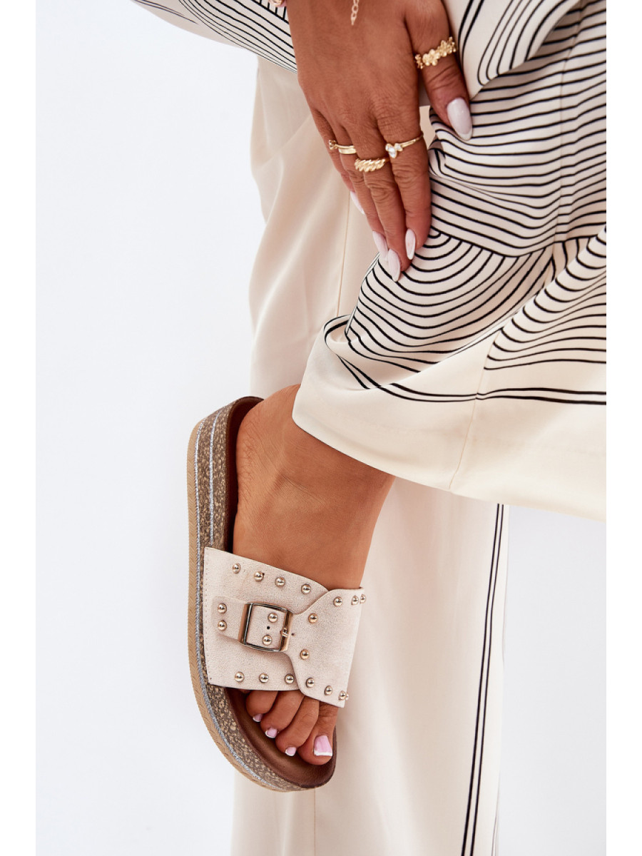 Clacquettes model 210756 Step in style