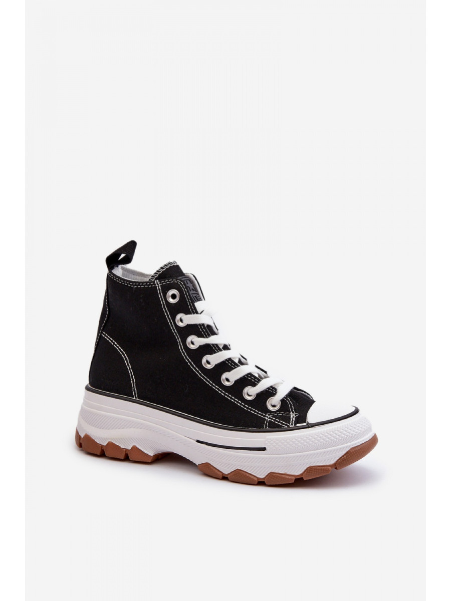 Baskets model 198690 Step in style