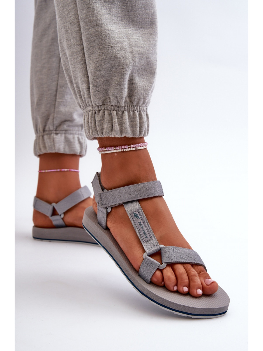 Sandales model 198779 Step in style