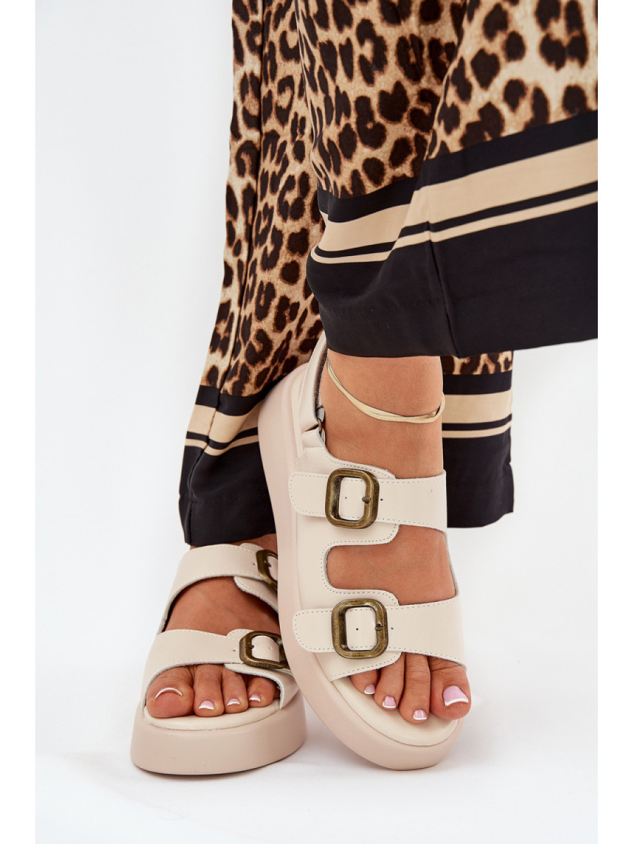 Cothurnes model 209888 Step in style