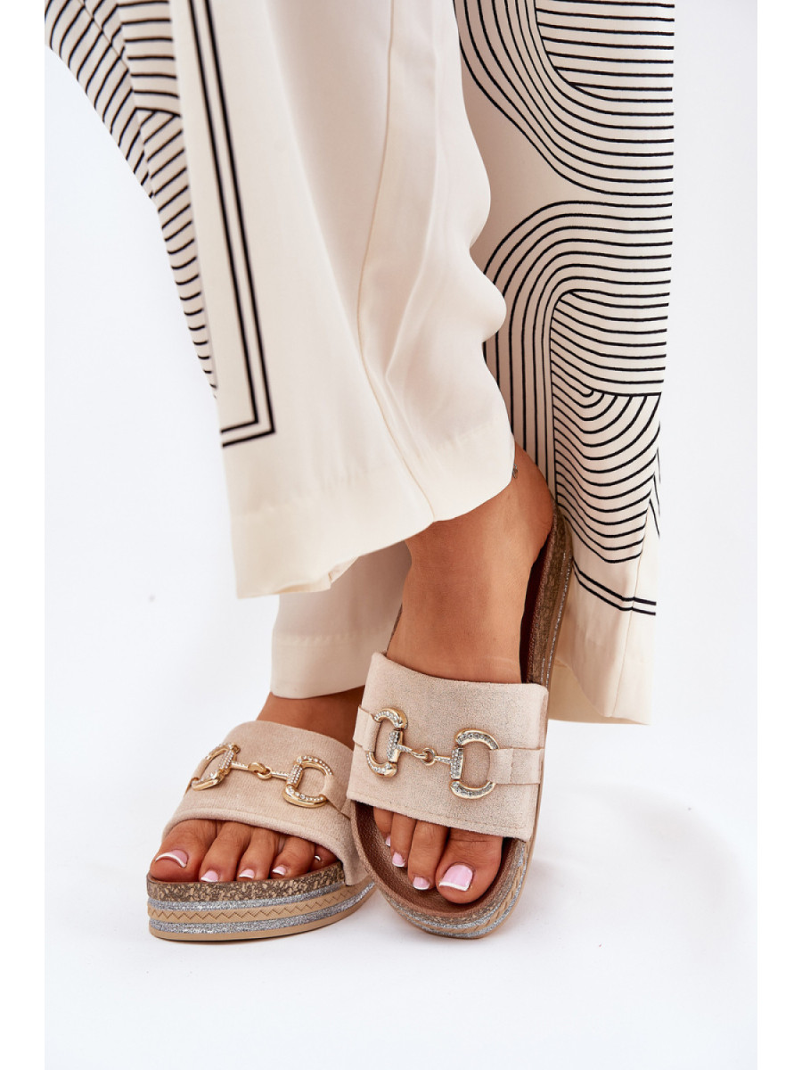Clacquettes model 210757 Step in style