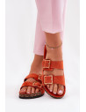 Clacquettes model 211016 Step in style