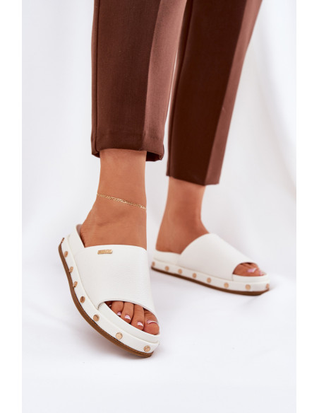 Clacquettes model 211687 Step in style
