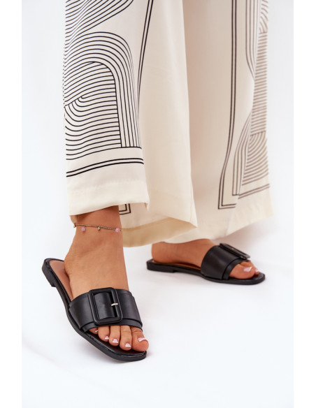 Clacquettes model 211703 Step in style
