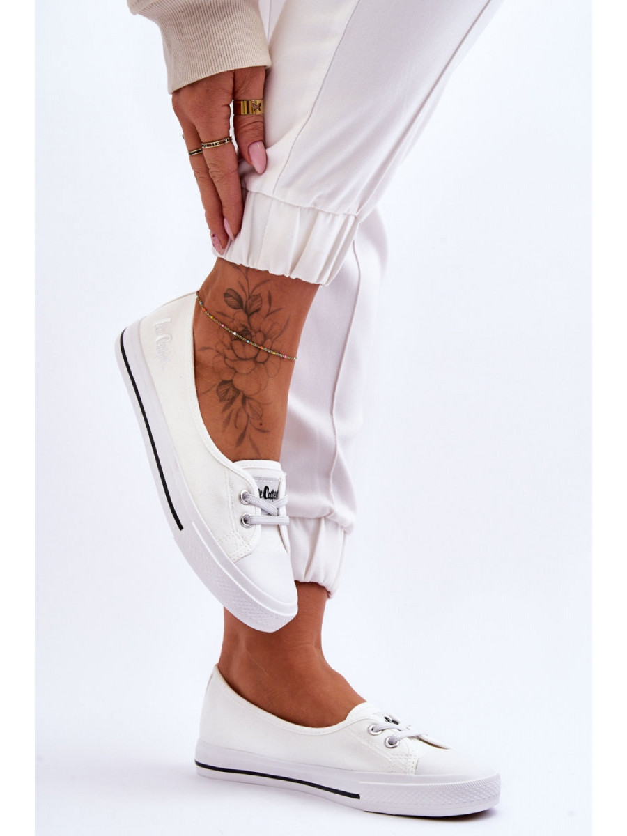Baskets model 178404 Step in style