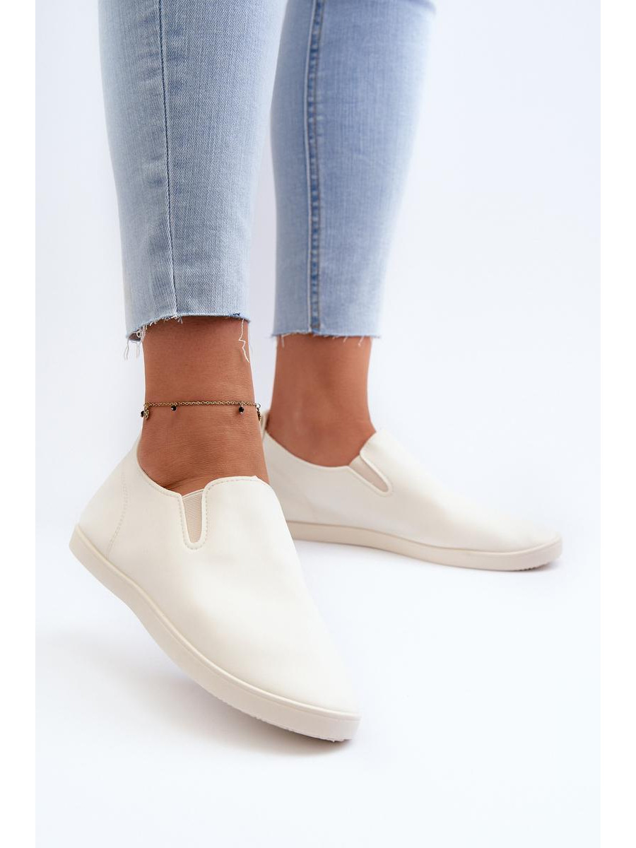 Baskets model 197890 Step in style