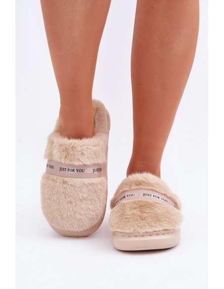 Pantoufles model 204933 Step in style