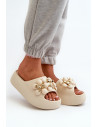 Clacquettes model 198418 Step in style