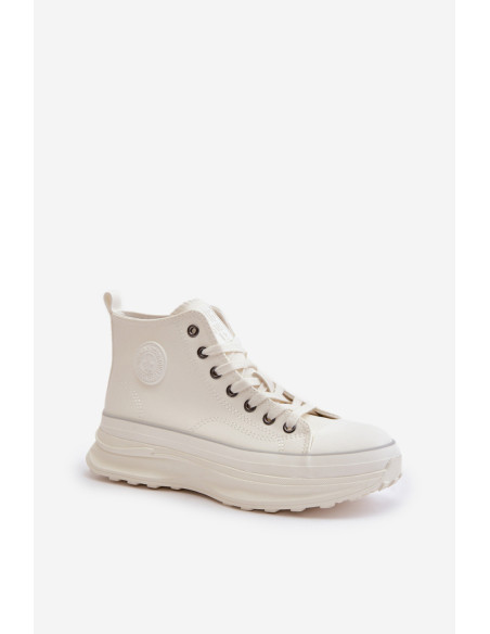 Baskets model 199904 Step in style