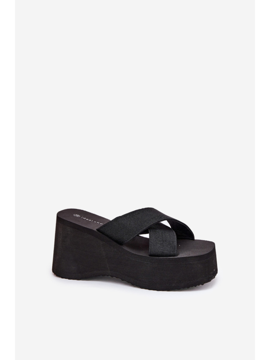 Clacquettes model 210169 Step in style