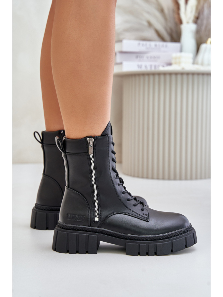 Bootie model 202042 Step in style