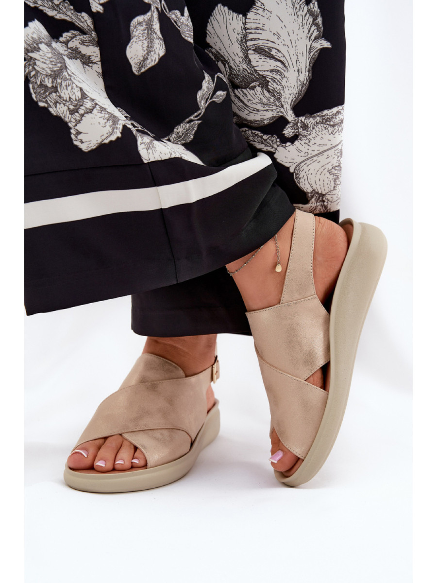 Cothurnes model 211362 Step in style