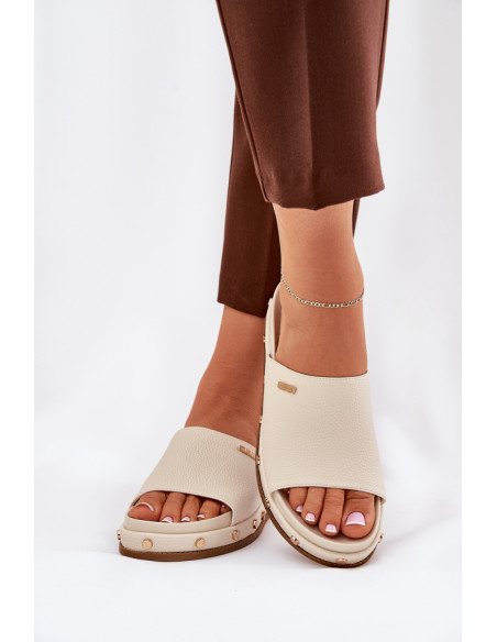 Clacquettes model 211688 Step in style