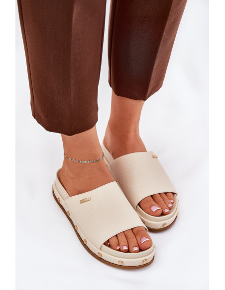 Clacquettes model 211688 Step in style