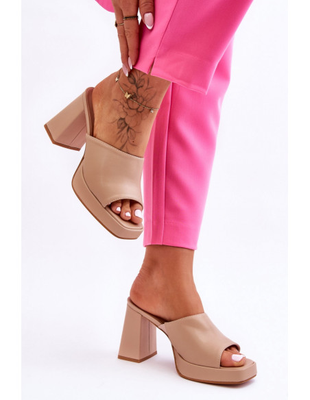 Clacquettes model 181070 Step in style