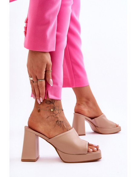 Clacquettes model 181070 Step in style
