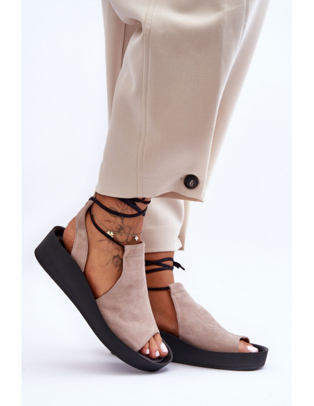 Cothurnes model 181849 Step in style