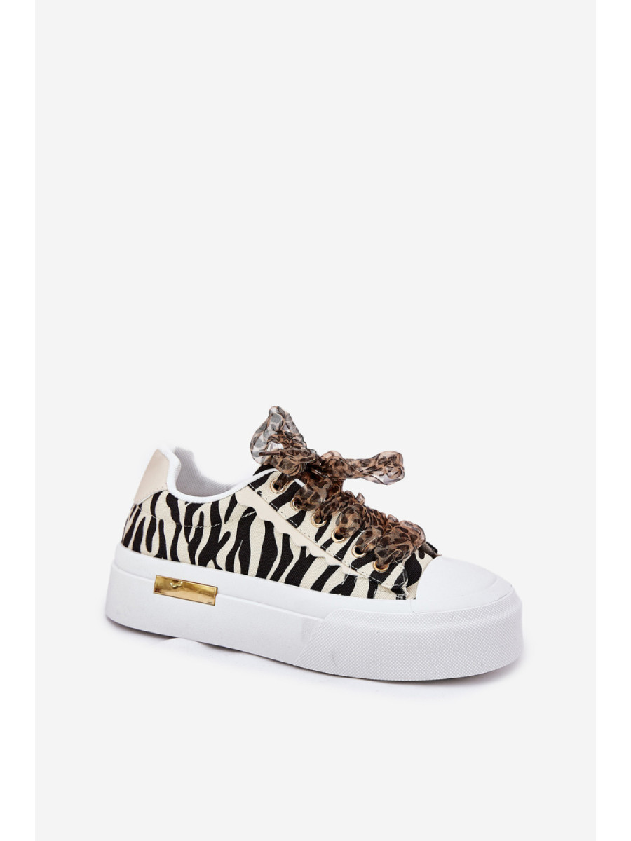 Baskets model 209814 Step in style