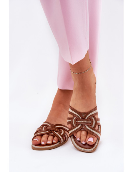 Clacquettes model 210776 Step in style