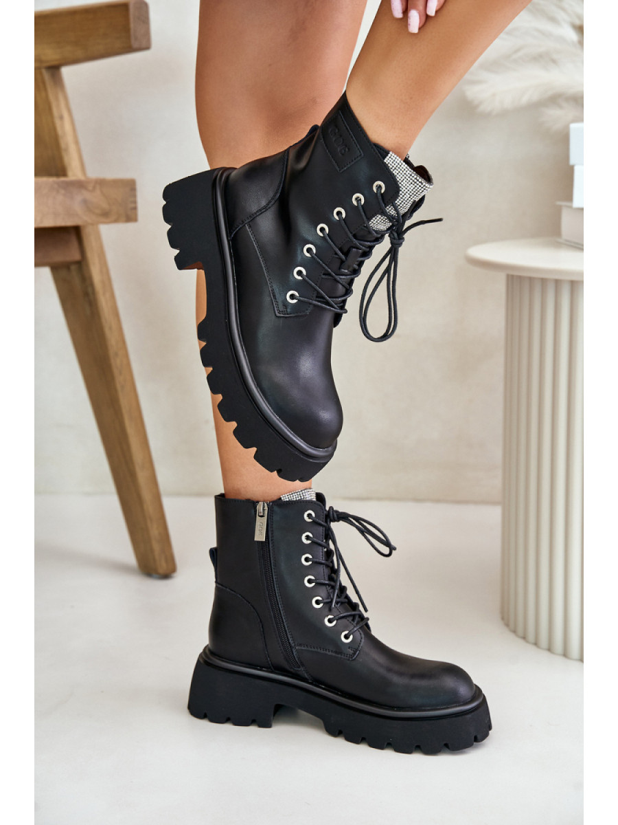Bootie model 201908 Step in style