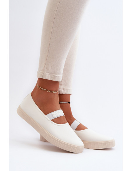 Baskets model 194979 Step in style