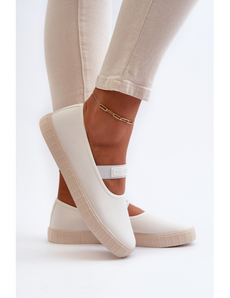 Baskets model 194979 Step in style