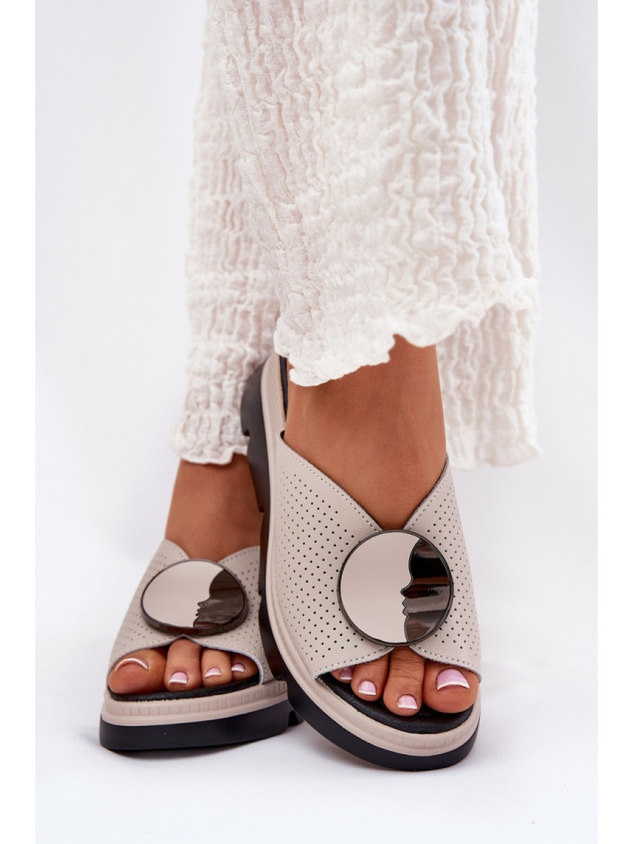 Clacquettes model 211673 Step in style