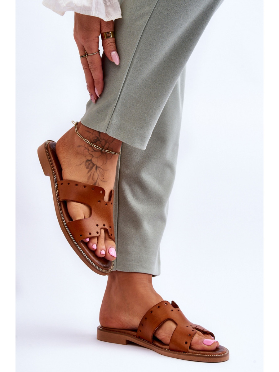 Clacquettes model 179079 Step in style