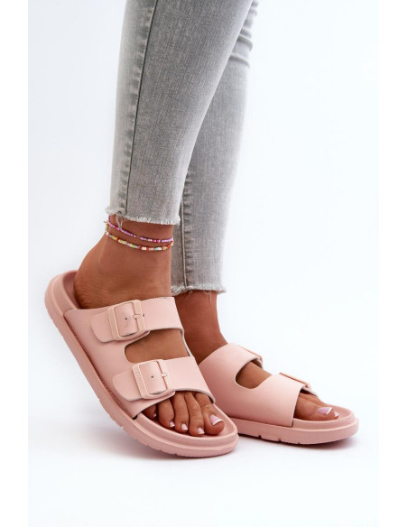 Clacquettes model 197414 Step in style