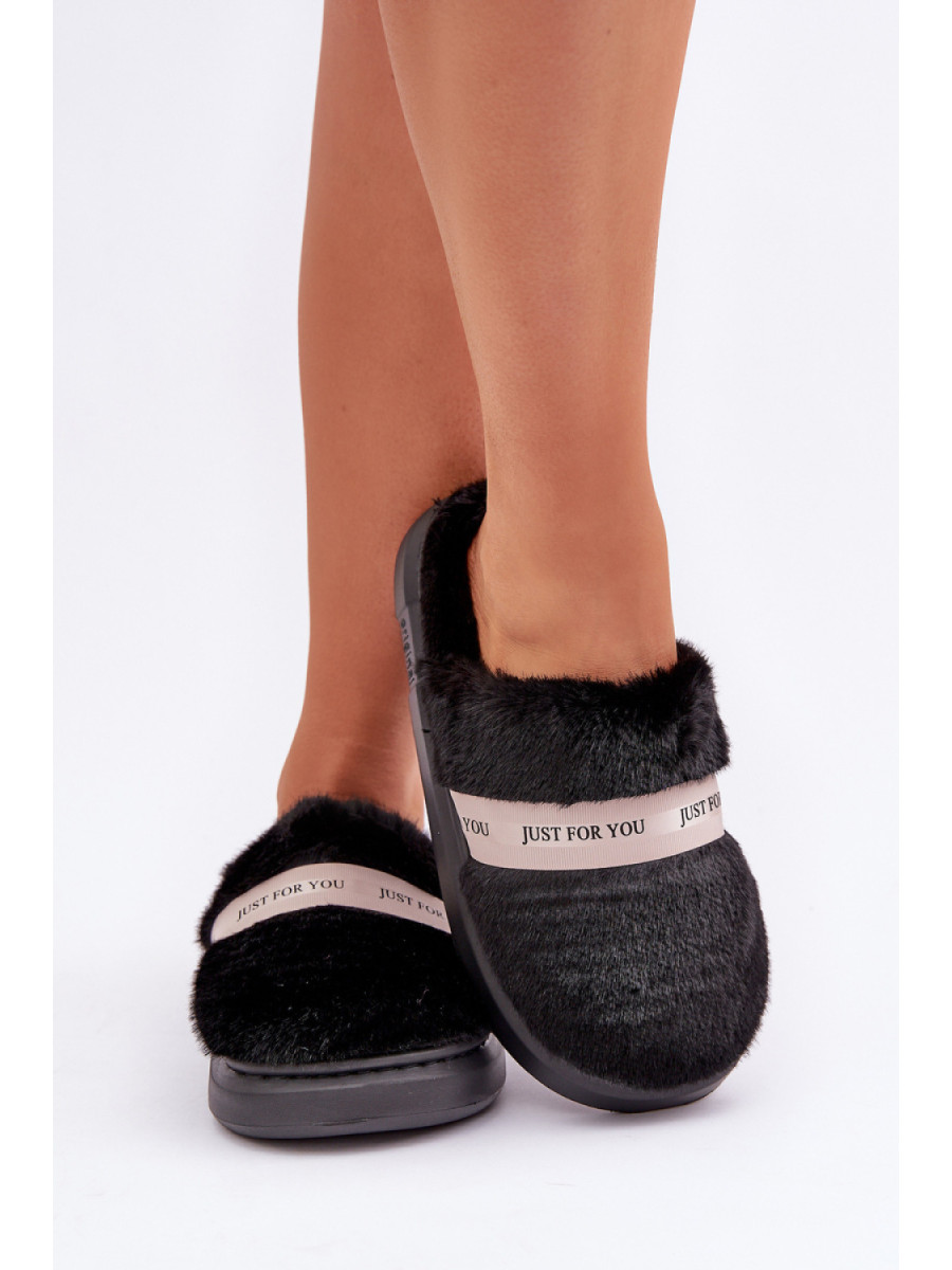 Pantoufles model 204935 Step in style