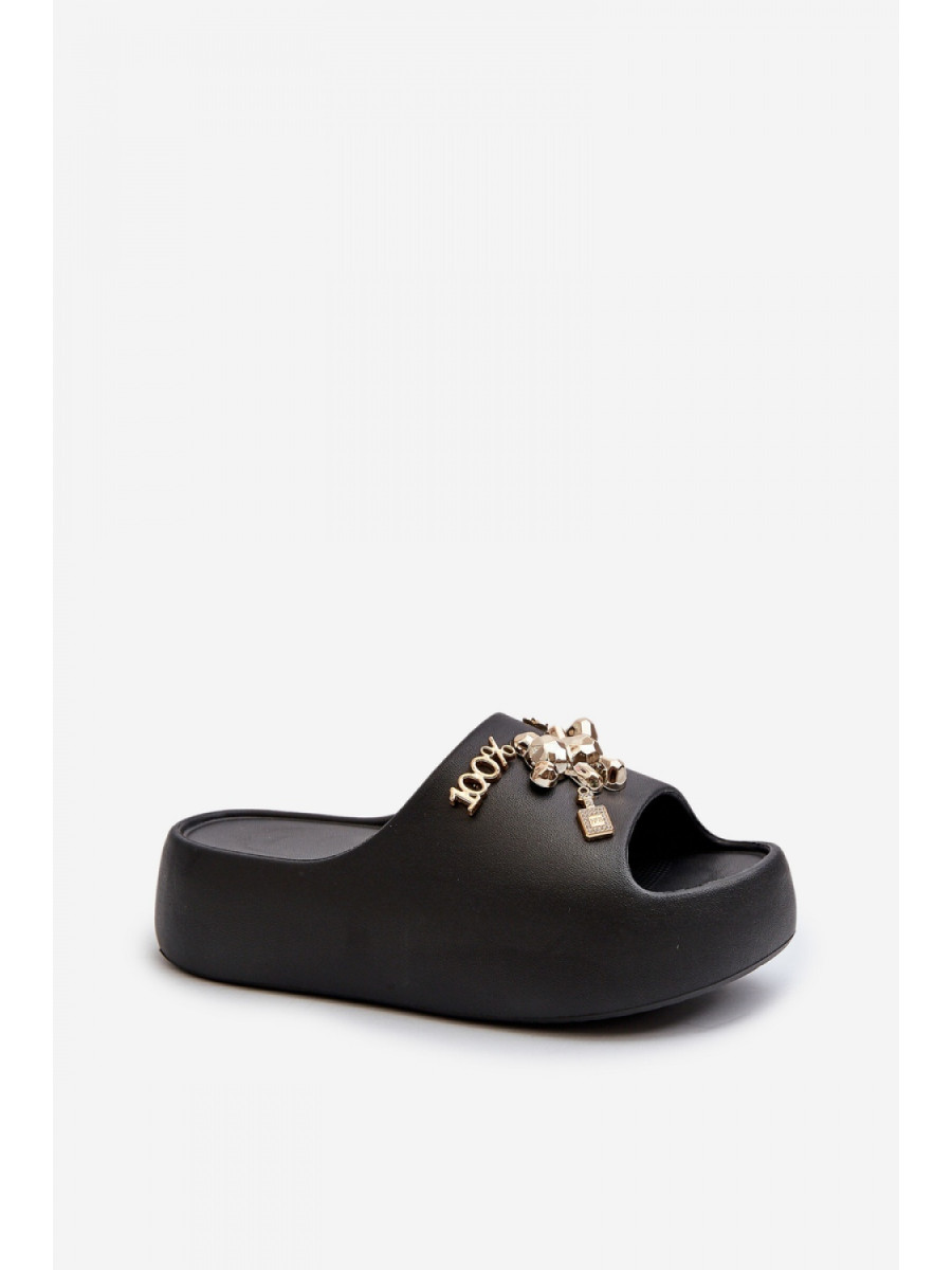 Clacquettes model 198424 Step in style