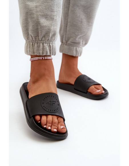 Clacquettes model 198611 Step in style