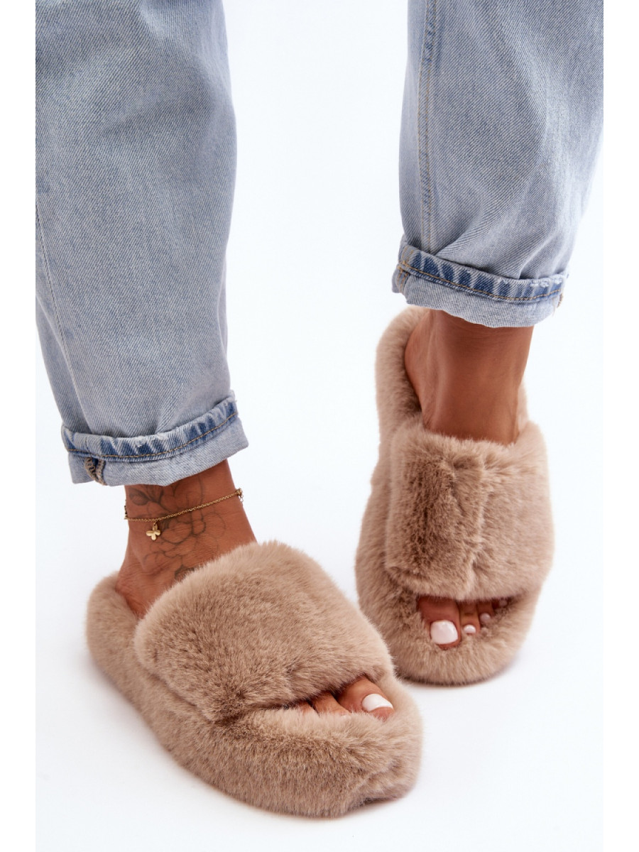 Pantoufles model 190672 Step in style