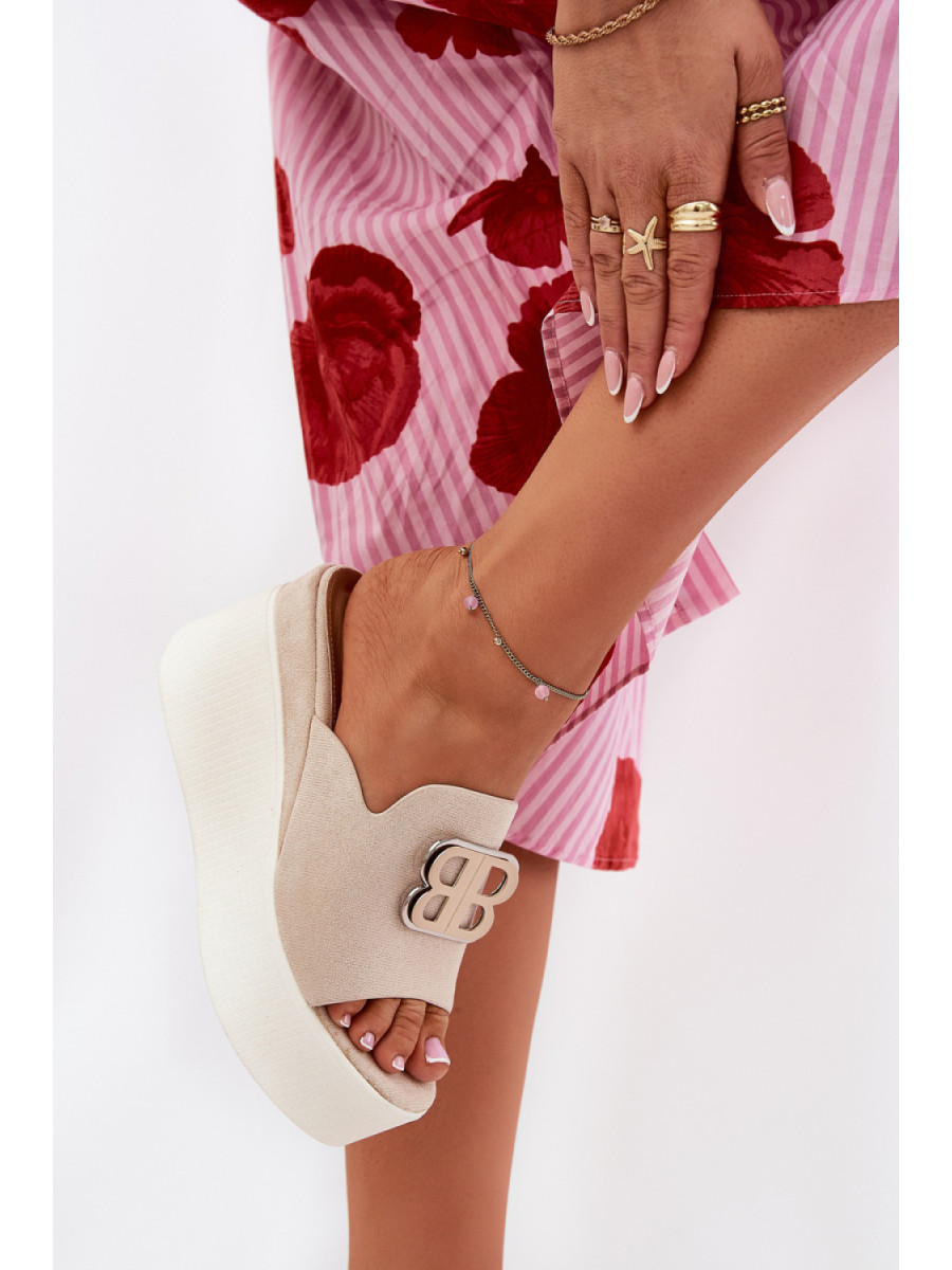 Clacquettes model 209971 Step in style