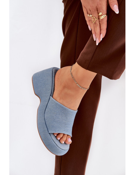 Clacquettes model 210171 Step in style