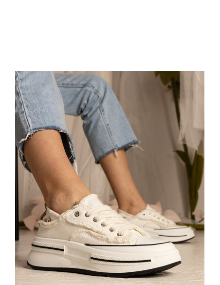 Baskets model 211786 PRIMO