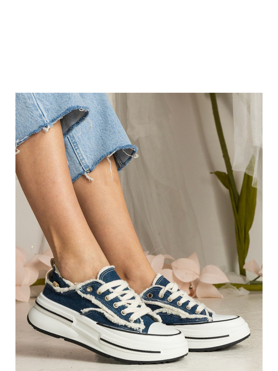 Baskets model 211787 PRIMO