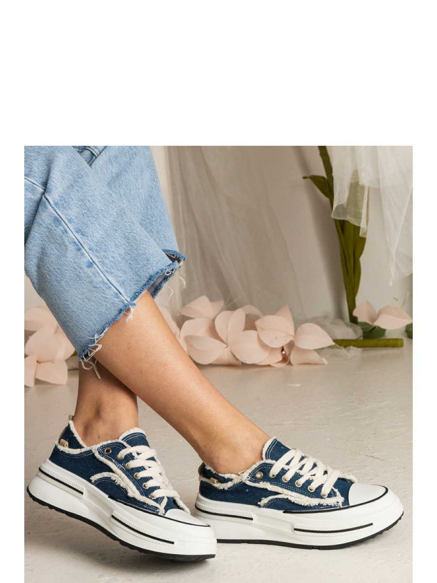 Baskets model 211787 PRIMO