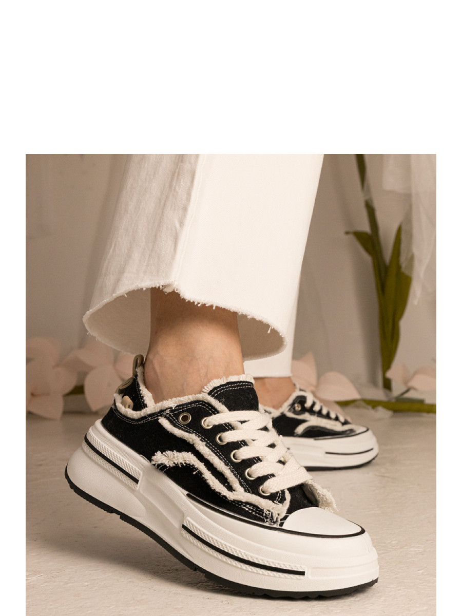 Baskets model 211788 PRIMO