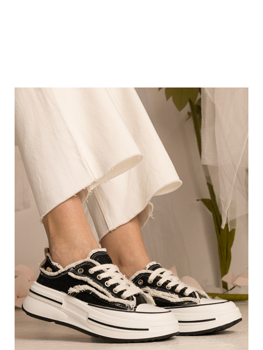 Baskets model 211788 PRIMO