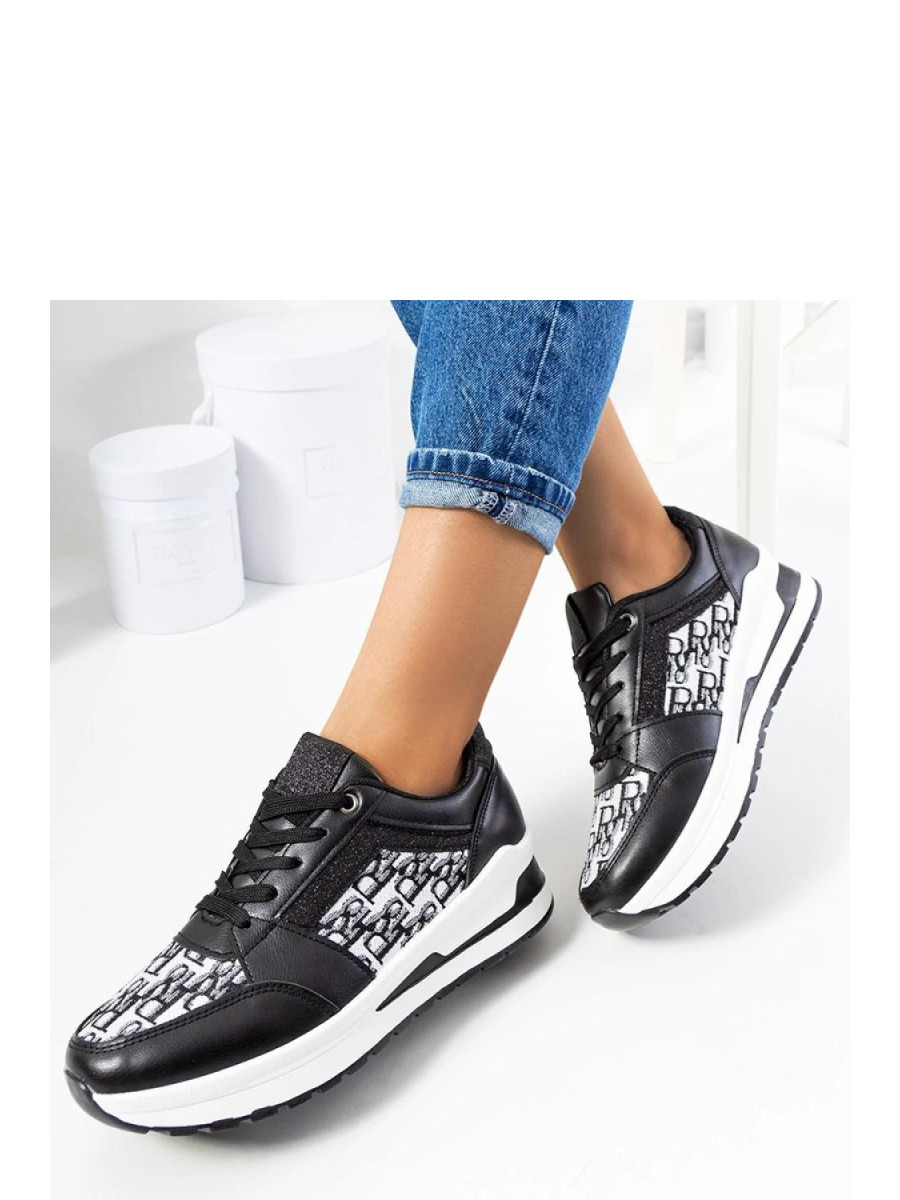 Baskets model 208045 Solea
