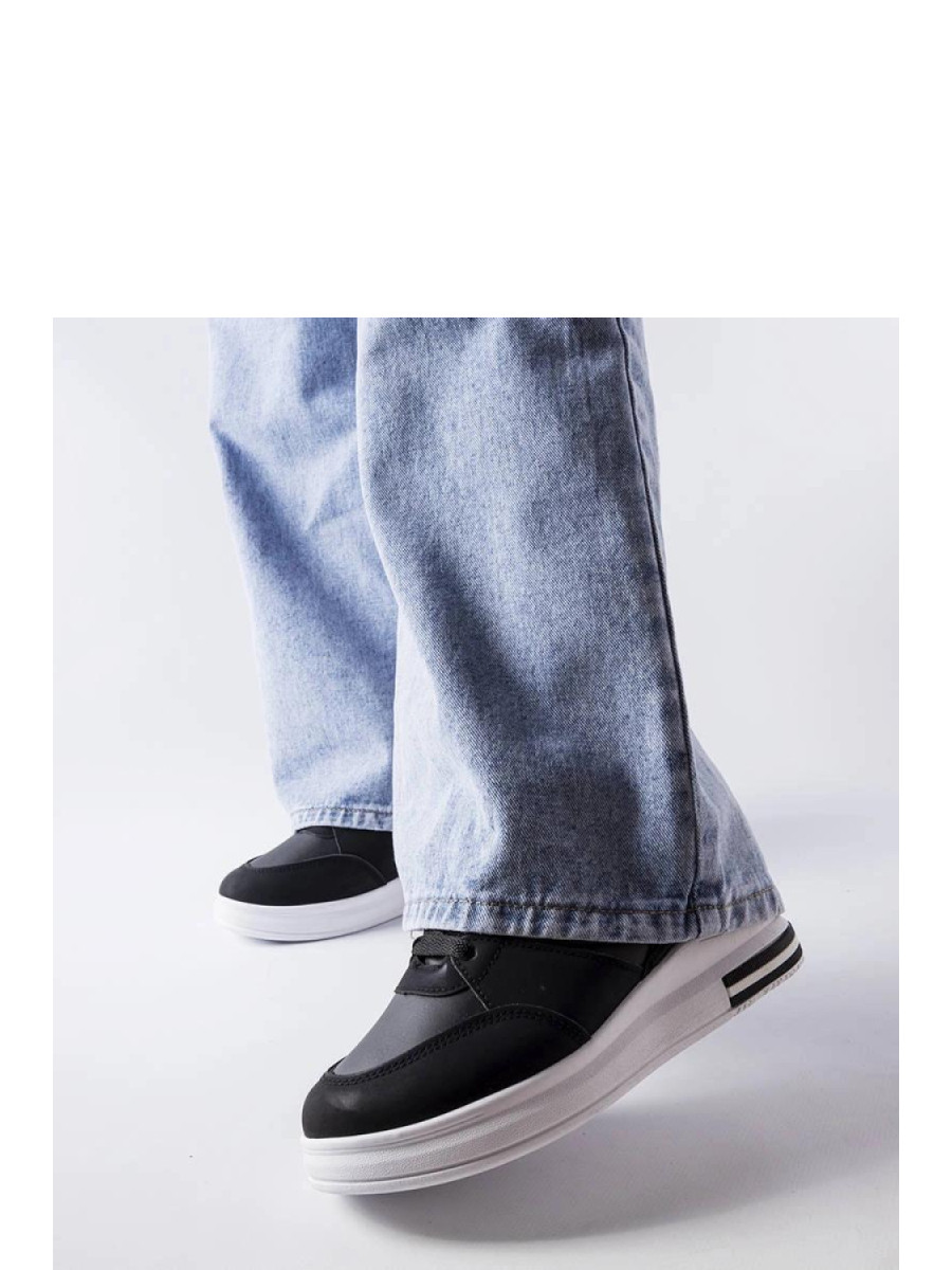 Baskets model 207917 Solea