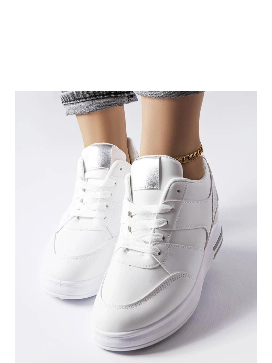 Baskets model 207918 Solea