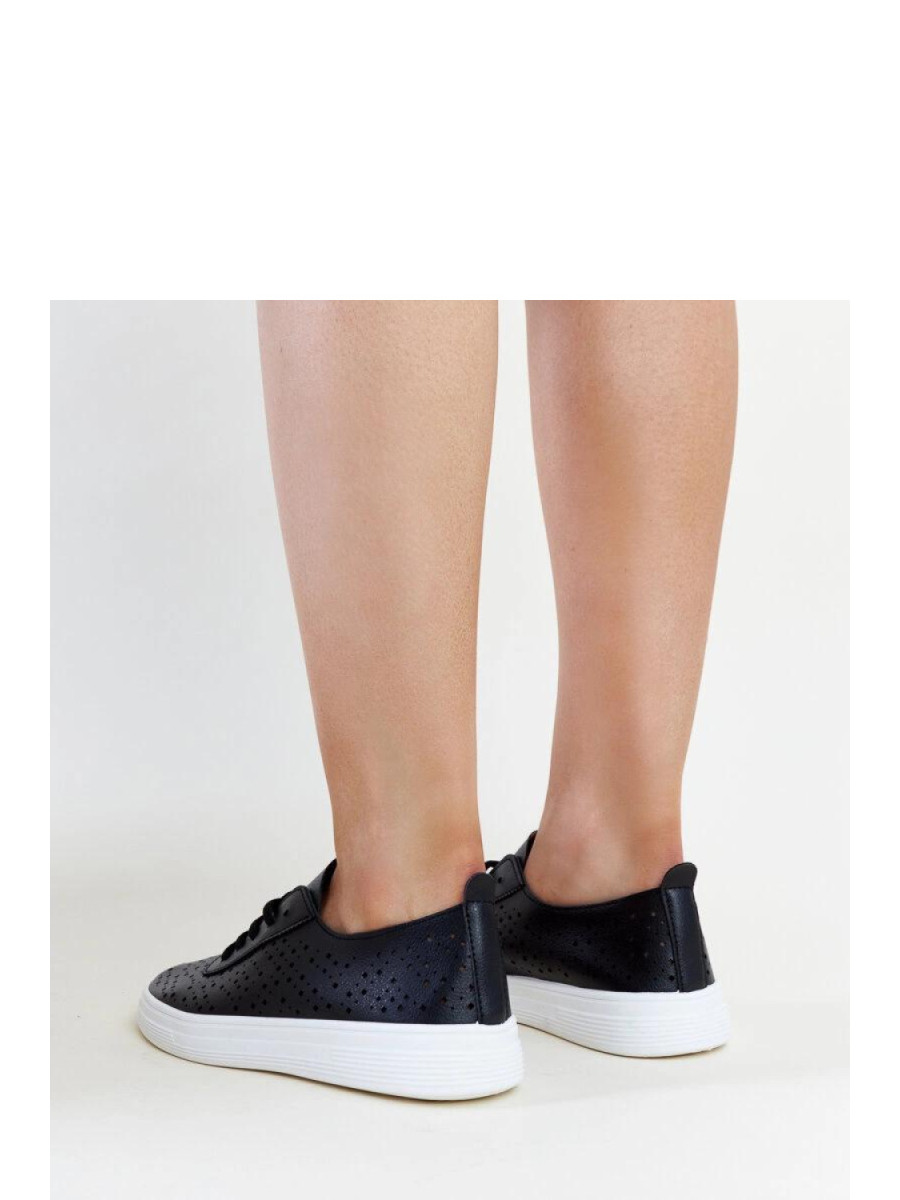 Baskets model 207323 Solea